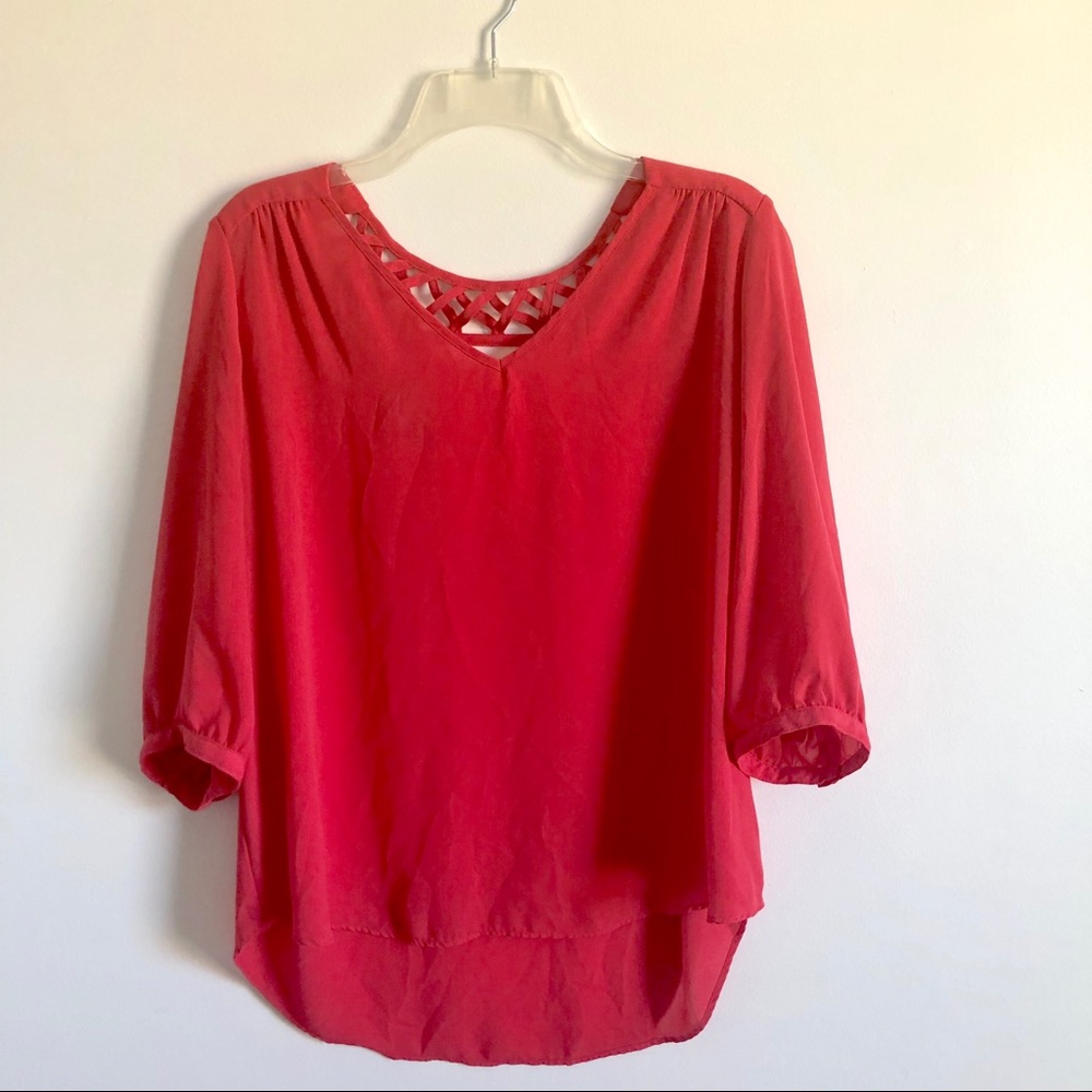 💕 3 for $25 💕 Trendy coral blouse
